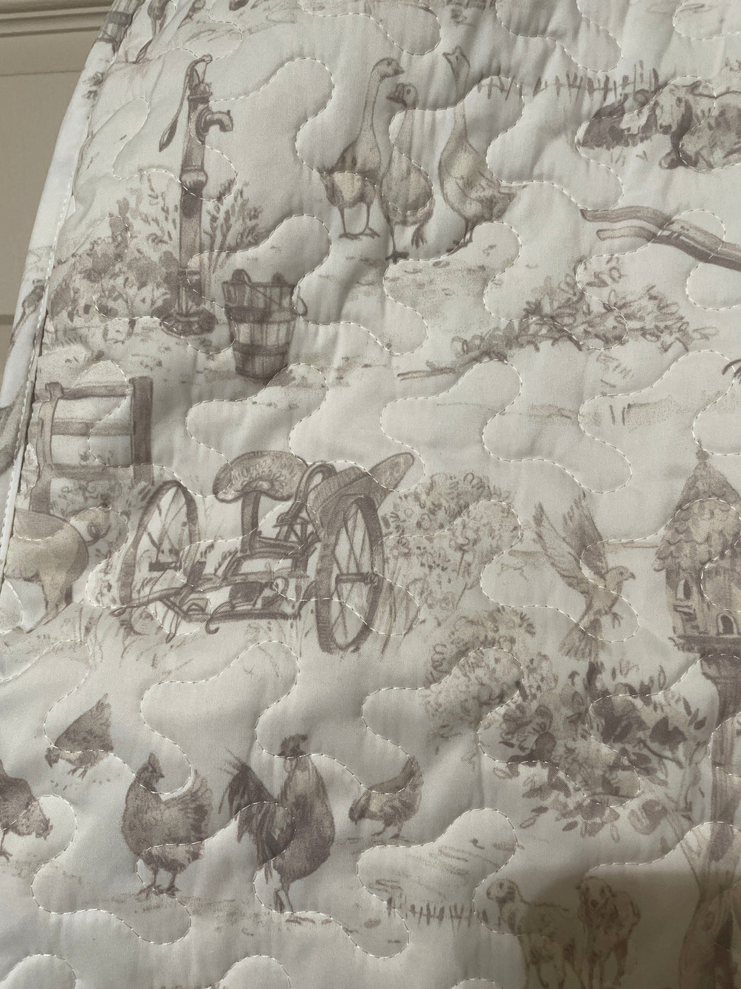Aledo Toile Linen Quilted Garment Bag-Garment Bags-Ida Mae Home-Whiskey Ray's Boutique, Women's Western Wear Boutique in Waxahachie, TX