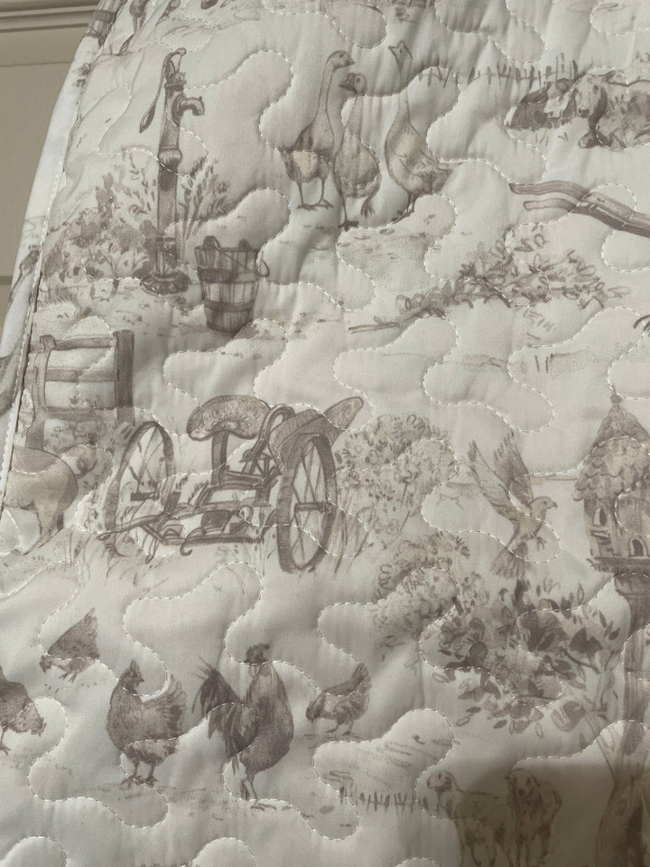 Aledo Toile Linen Quilted Garment Bag-Garment Bags-Ida Mae Home-Whiskey Ray's Boutique, Women's Western Wear Boutique in Waxahachie, TX