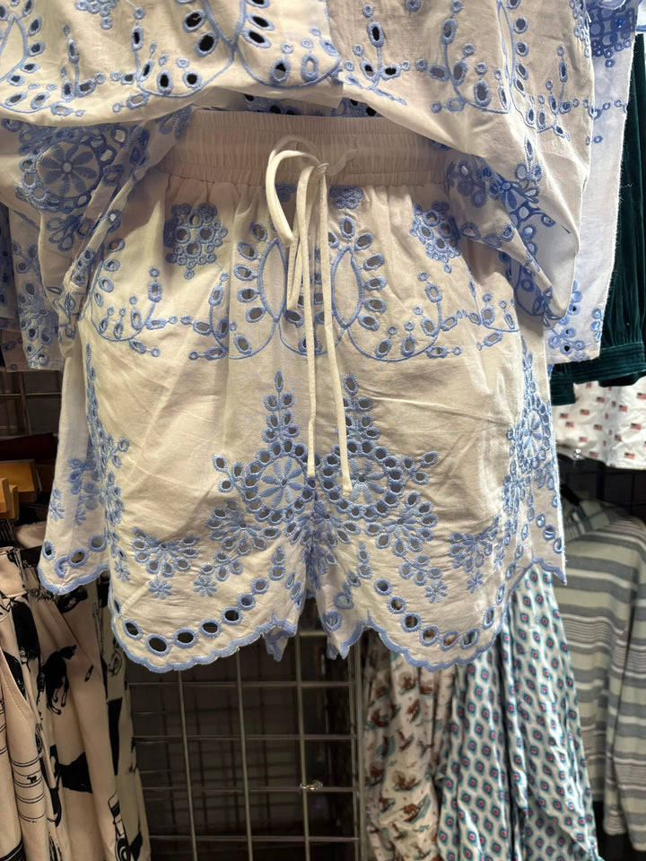 Women's contrast eyelet scallop hem shorts-Shorts-Whiskey Ray's Boutique-Whiskey Ray's Boutique, Women's Western Wear Boutique in Waxahachie, TX