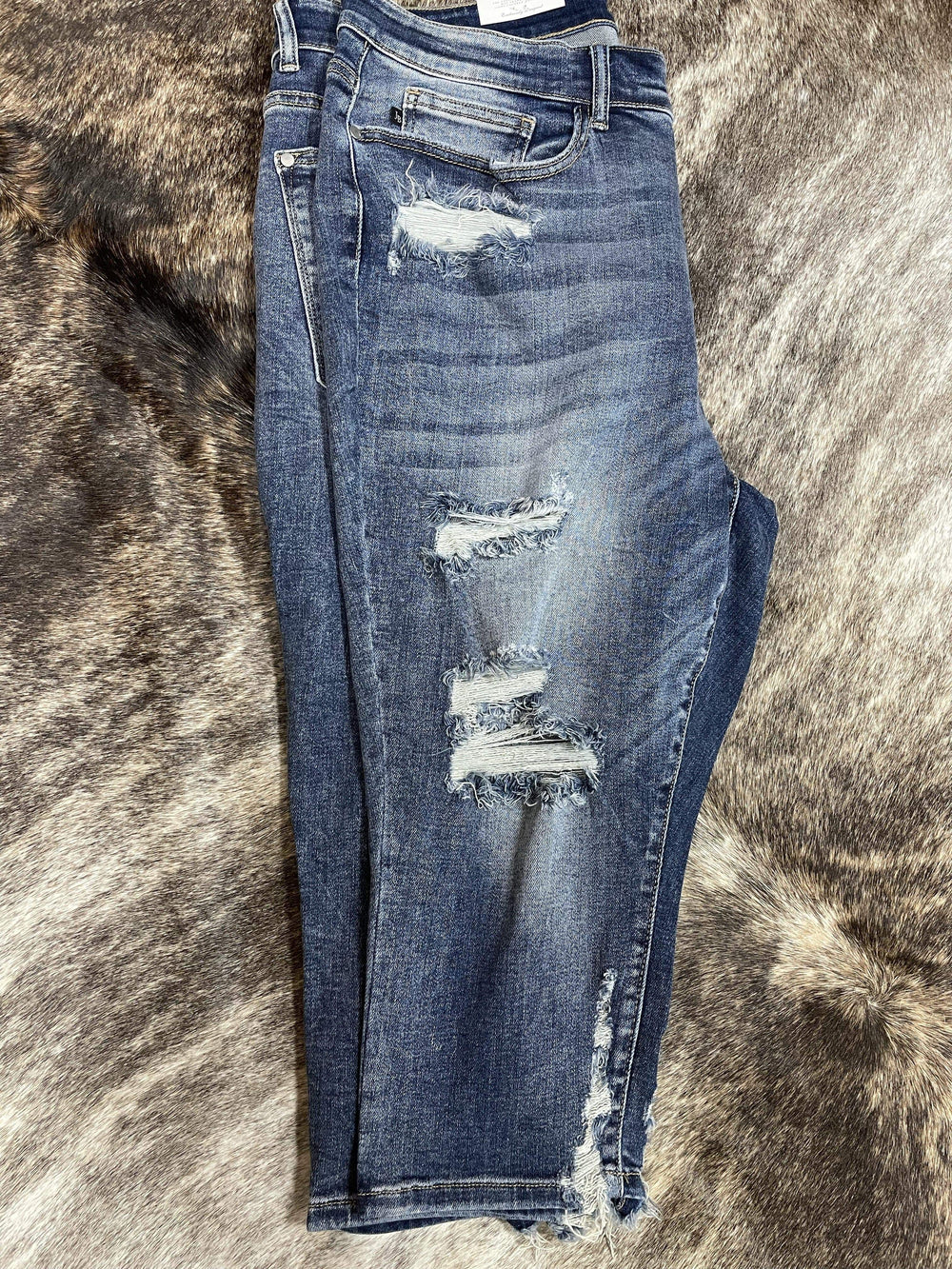 Judy Blue Curvy Mid-Rise Capri-Jeans-Judy Blue-Whiskey Ray's Boutique, Women's Western Wear Boutique in Waxahachie, TX