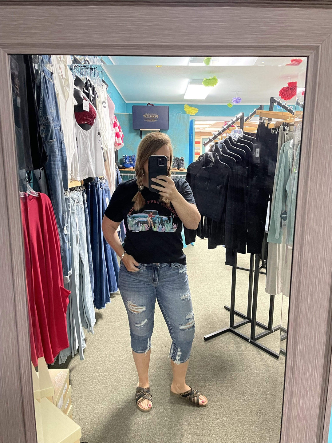 Judy Blue Mid-Rise Capri-Jeans-Judy Blue-Whiskey Ray's Boutique, Women's Western Wear Boutique in Waxahachie, TX