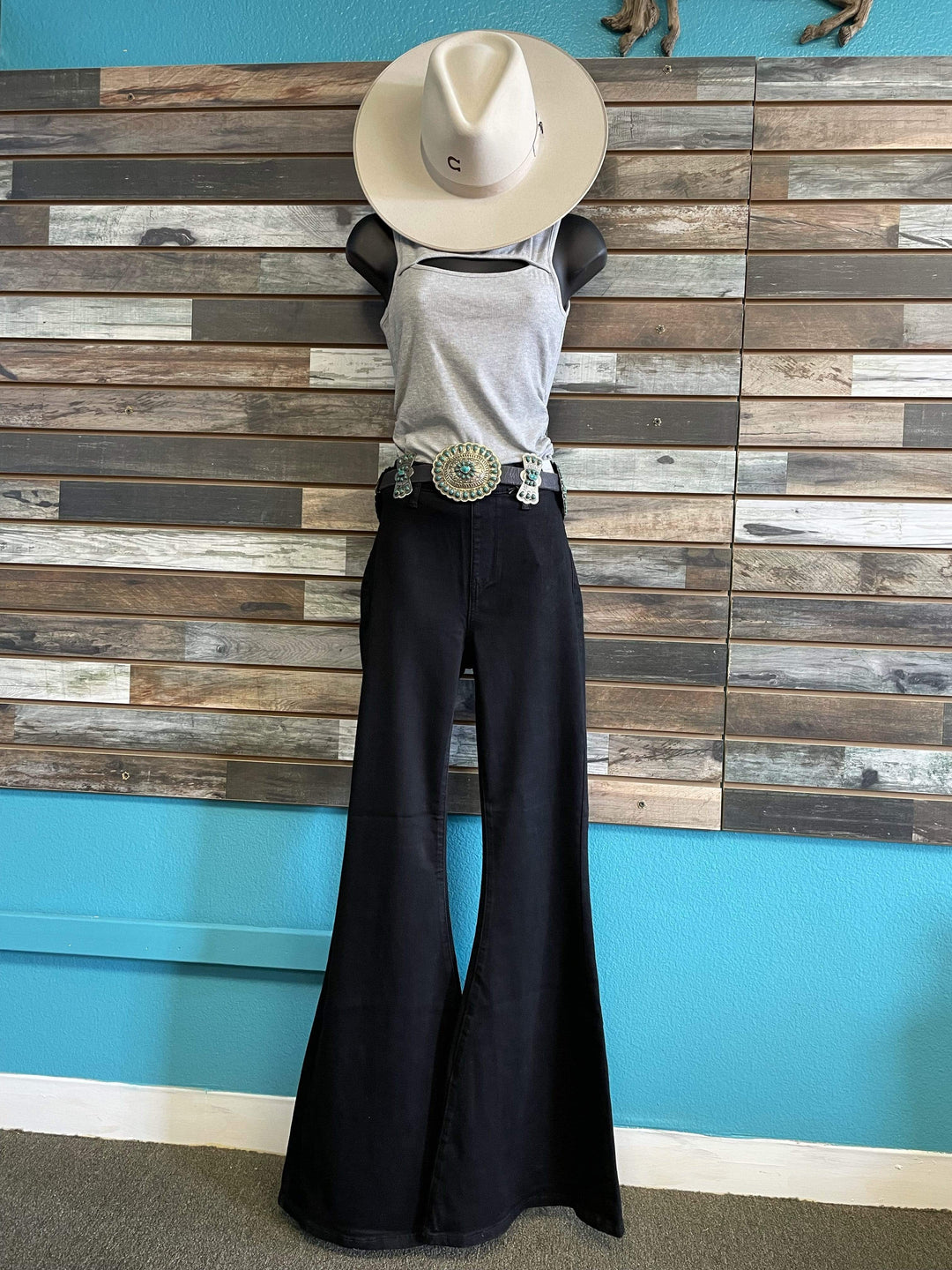 Curvy Judy Blue Hi-Rise Flare-Jeans-Judy Blue-Whiskey Ray's Boutique, Women's Western Wear Boutique in Waxahachie, TX
