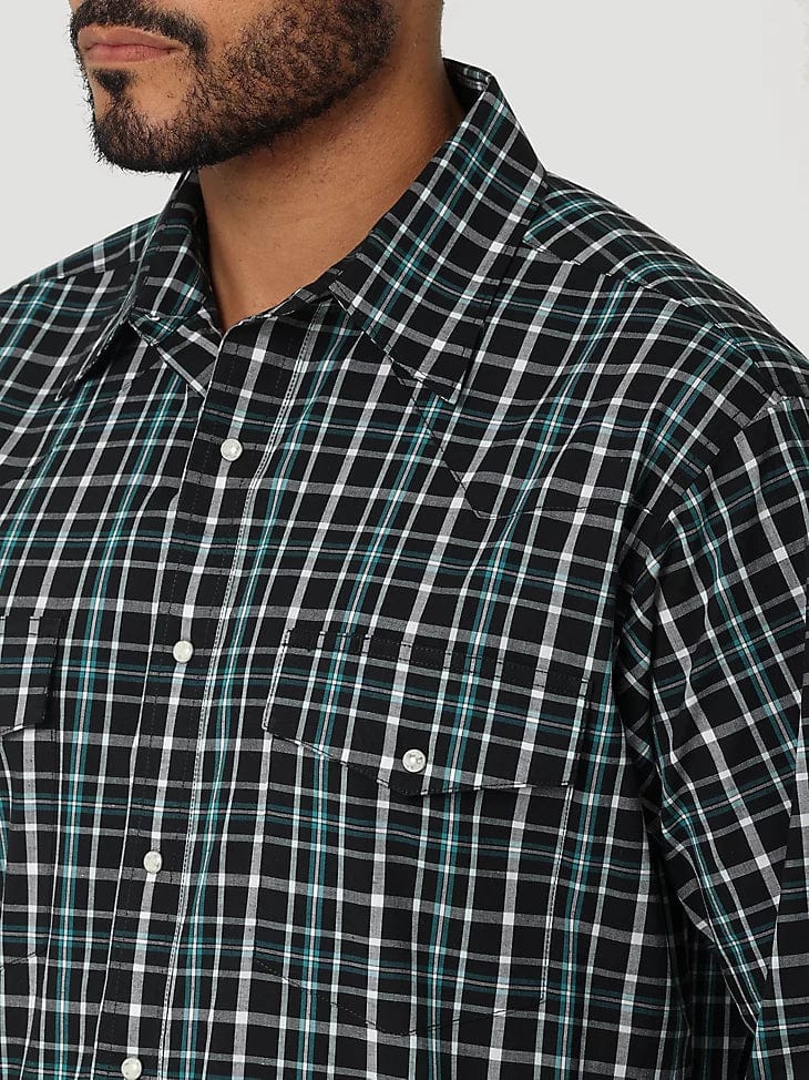 Men's Wrinkle Resist Long Sleeve Western Snap Shirt-Men's Shirts-Wrangler-Whiskey Ray's Boutique, Women's Western Wear Boutique in Waxahachie, TX